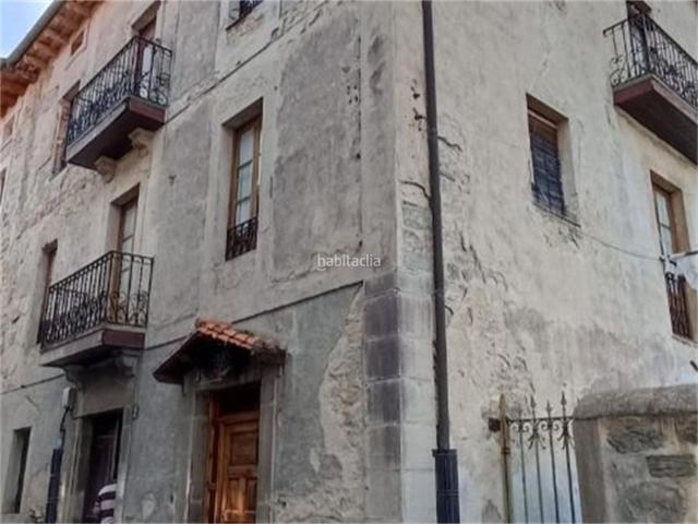 Casa adosada en venta en Artziniega. Artziniega Artekale Kalea. Casas adosadas.