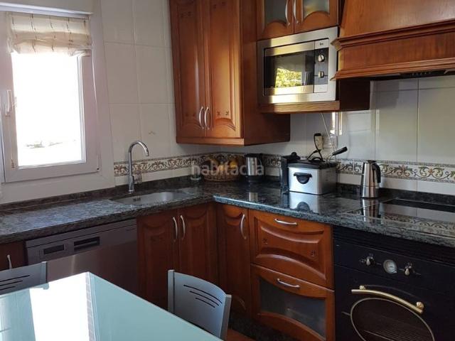 Casa adosada en venta en Artziniega. Chalet adosado en venta en Artziniega. Casas adosadas.