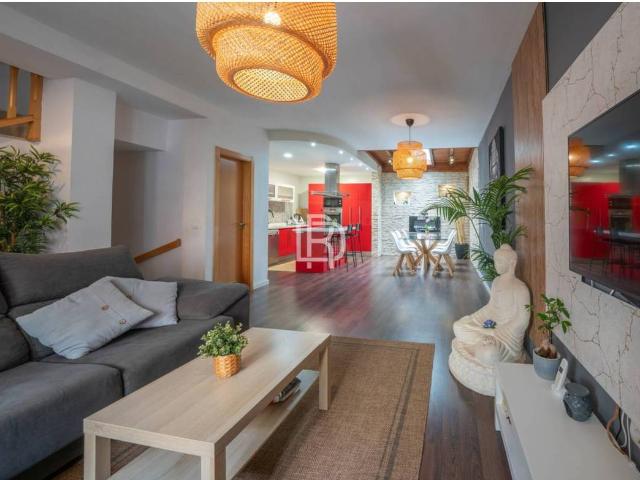Casa adosada en Venta en Arucas Casco