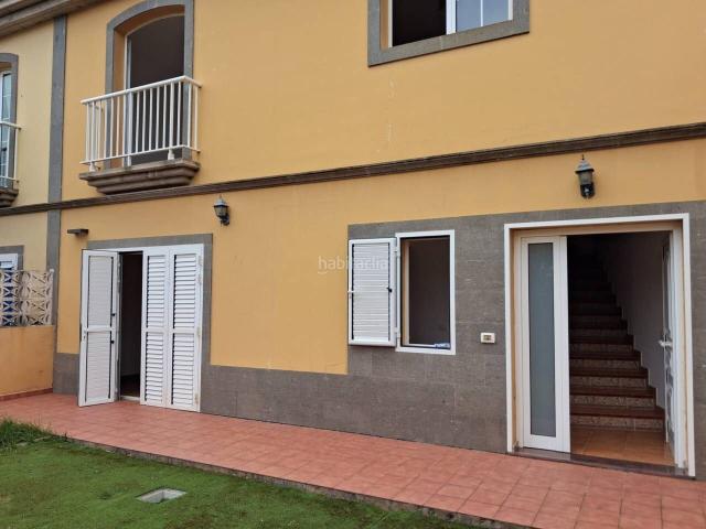 Casa adosada en venta en Arucas, Los Castillos. Chalet adosado en venta en Los PortalesVisviqueLos Castillos35412. Casas adosadas.