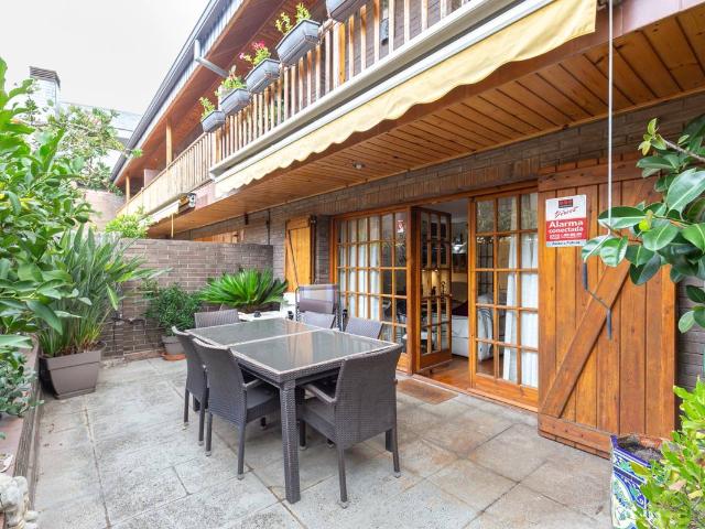 Casa adosada en Venta en Arxiu