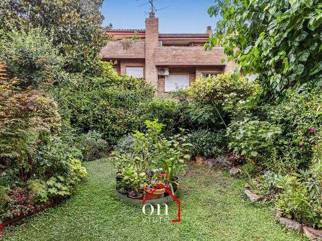 Casa adosada en Venta en Arxiu