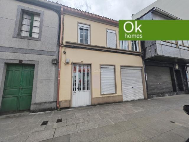 Casa adosada en venta en Arzúa. VIVIR EN EL CENTRO DE ARZUA. Casas adosadas.