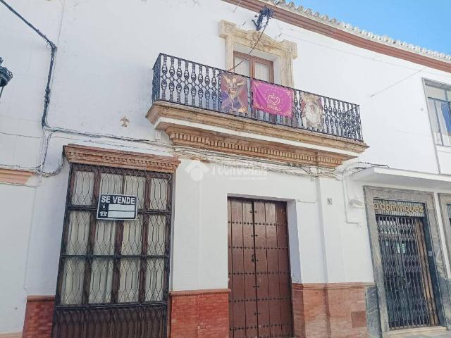 Casa adosada en Venta en Arahal