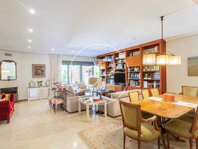Casa adosada en Venta en Aravaca