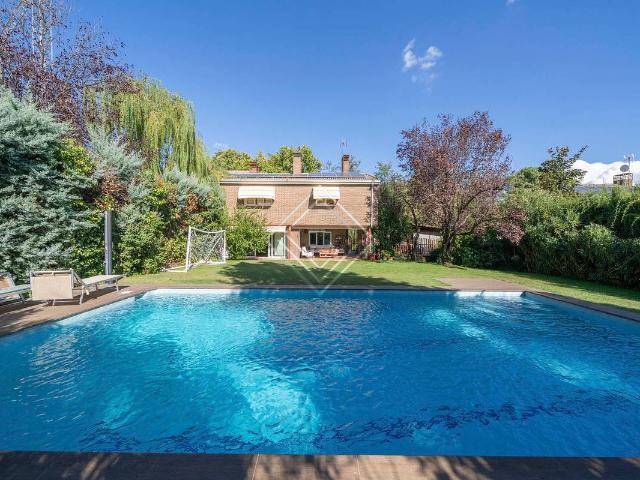 Casa adosada en Venta en Aravaca