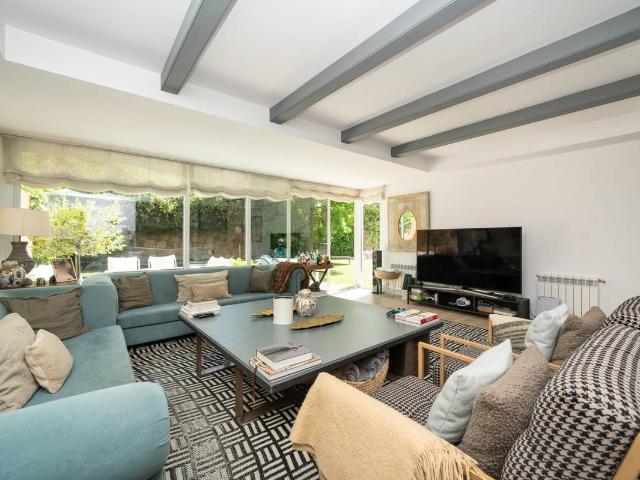 Casa adosada en Venta en Aravaca