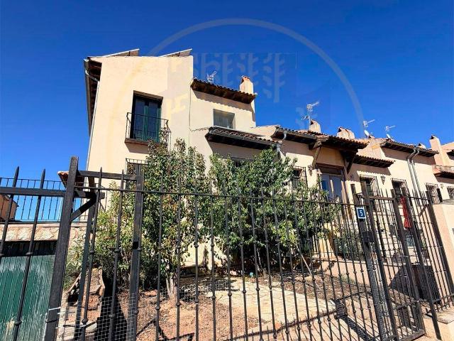 Casa adosada en Venta en Arcas del Villar