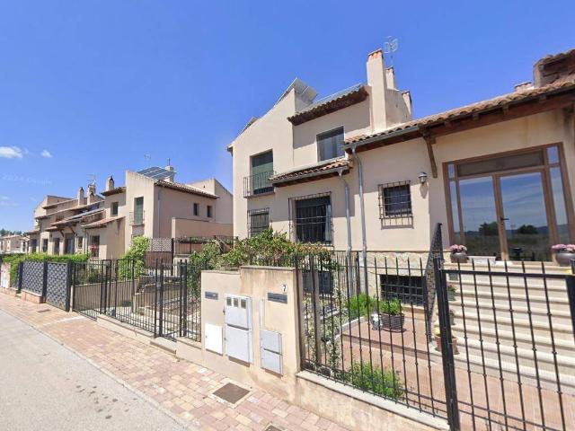 Casa adosada en Venta en Arcas del Villar