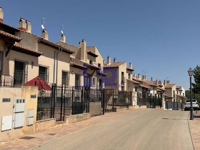 Casa adosada en Venta en Arcas del Villar