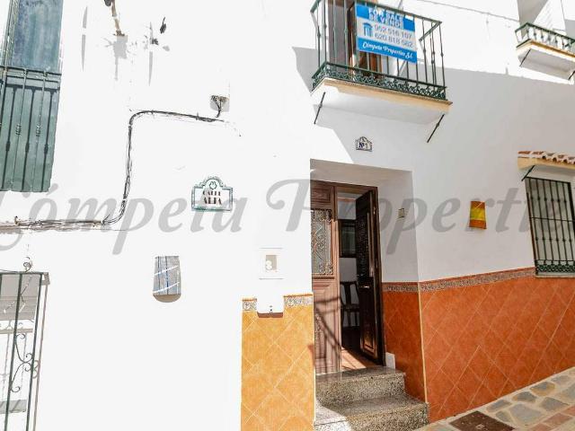 Casa adosada en Venta en Árchez