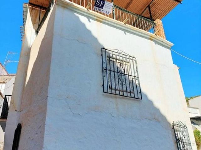 Casa adosada en Venta en Árchez