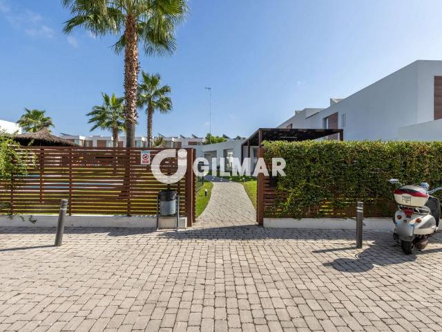 Casa adosada en Venta en Arco Norte Avda. España