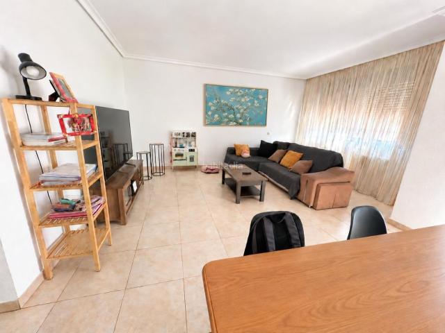 Casa adosada en venta en Arganda del Rey, Perlita. ¡AMPLITUD, COMODIDAD Y ESPACIO PARA TODA LA FAMILIA! UBICADO EN LA PERLITA. Casas adosadas Arganda del.