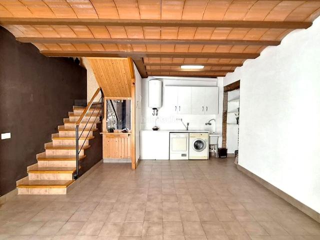 Casa adosada en venta en Argentona, Nucli Urbà. Acogedora casa en el centro de Argentona con garaje. Casas adosadas.
