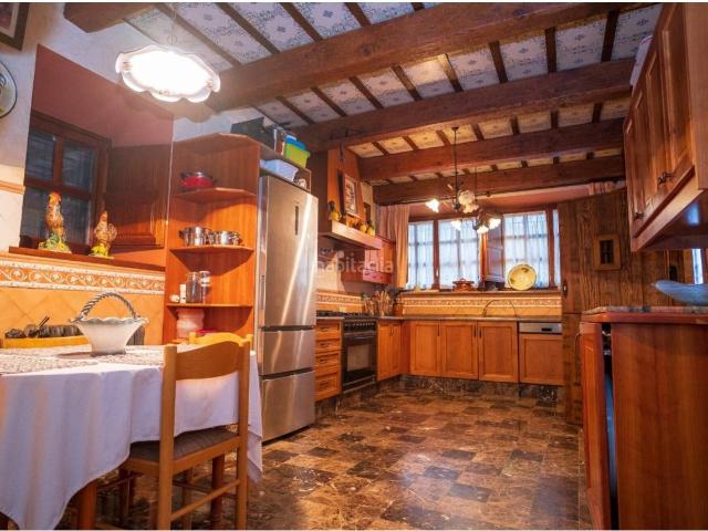 Casa adosada en venta en Argelaguer. GRAN OPORTUNIDAD DE CASA CON 7 PARCELAS EDIFICABLES INCLUIDAS. Casas adosadas.
