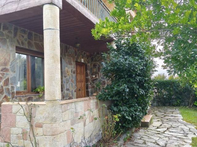 Casa adosada en Venta en Argoños
