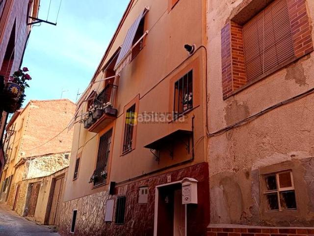 Casa adosada en venta en Arnedo. Casas adosadas.