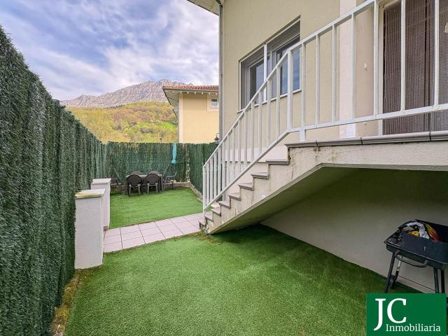 Casa adosada en venta en Arredondo. ADOSADO ARREDONDO JARDIN GARAJE MONTAÑA. Casas adosadas.
