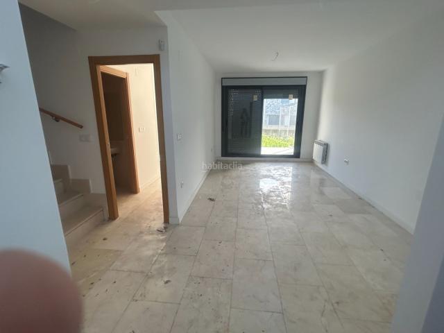 Casa adosada en venta en Arroyo de la Encomienda, La Flecha Monasterio del Prado. VENTA DE VIVIENDAS EN AVENIDA ARANZANA. Casas adosadas Arroyo de la.