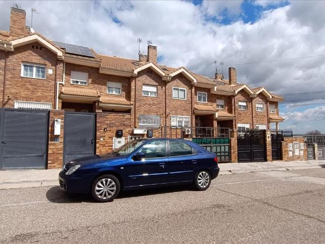 Casa adosada en venta en Arroyomolinos, Las Castañeras Bulevar. Casas adosadas.