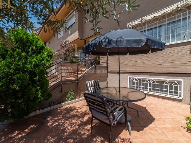 Casa adosada en venta en Arroyomolinos, Las Castañeras Bulevar. Chalet adosado en venta en Calle de Comillas, 106. Casas adosadas.