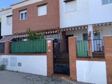Casa adosada en Venta en Atarfe