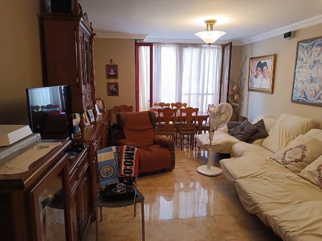 Casa adosada en Venta en Avenida Alemania Italia