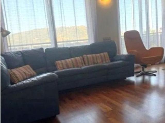 Casa adosada en venta en avenida De Vallbona, Barcelona, de 118 m² 4 habitaciones por 619.000