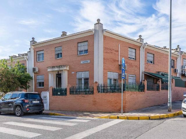 Casa adosada en Venta en Avenida de Europa