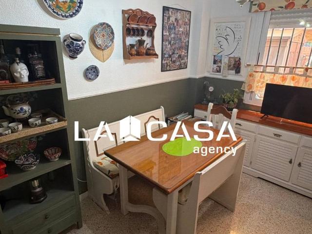 Casa adosada en Venta en Avenida de Europa