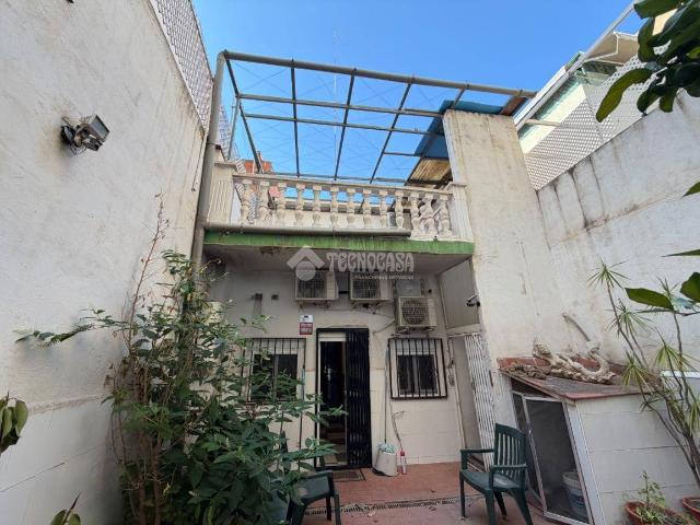Casa adosada en Venta en Avenida de la Paz