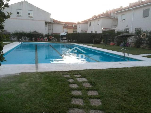 Casa adosada en Venta en Avenida Elvas