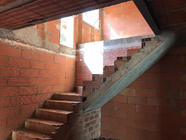 Casa adosada en venta en avenida Esports, Rosselló, de 246 m² 4 habitaciones por 137.500