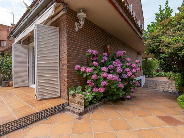 Casa adosada en Venta en Avenida Europa