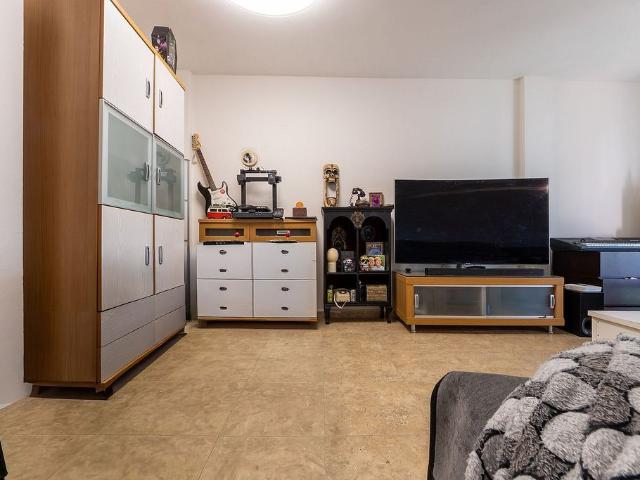 Casa adosada en venta en avenida Guillem de Montoliu, Pobla de Mafumet, la, de 117 m² 3 habitaciones por 245.000