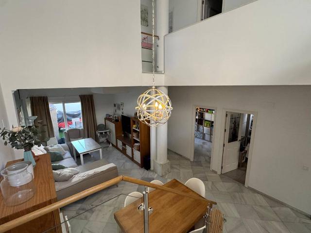 Casa adosada en Venta en Avenida Juan Diego