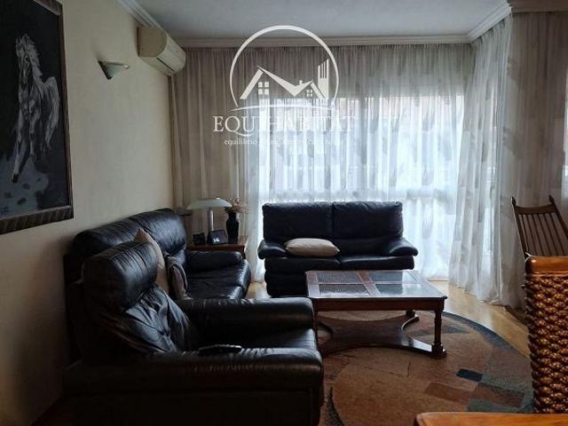 Casa adosada en venta en avenida Pinyana, Alcarràs, de 198 m² 3 habitaciones por 280.000