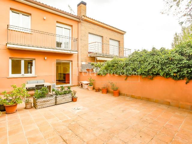 Casa adosada en venta en Avinyonet del Penedès. Casa Adossada Avinyonet Del Penedès. Casas adosadas Avinyonet del.