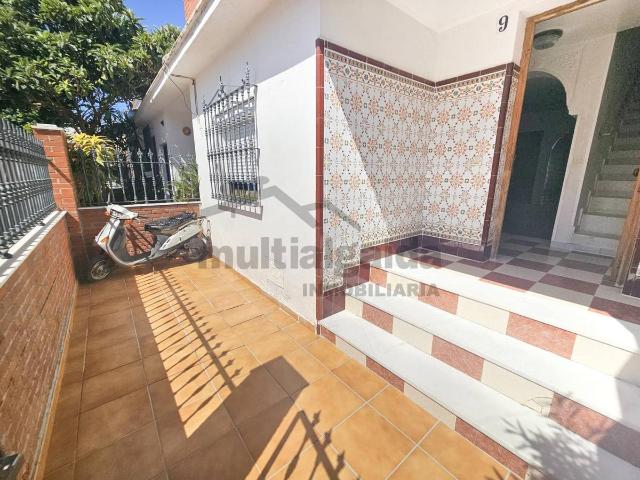 Casa adosada en Venta en Ayuntamiento Barrio Alto