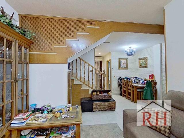 Casa adosada en venta en Azuqueca de Henares, Bulevar Plaza Castilla. Casas adosadas Azuqueca de.