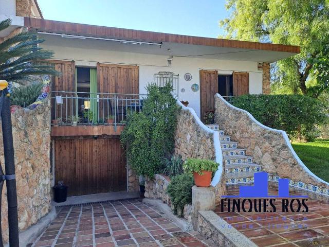 Casa adosada en Venta en Boverals Saldonar