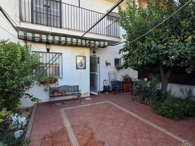 Casa adosada en Venta en Bollullos de la Mitación