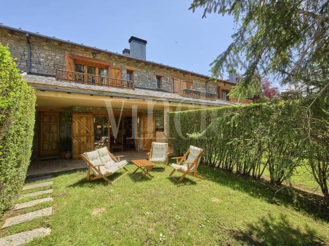 Casa adosada en Venta en Bolvir