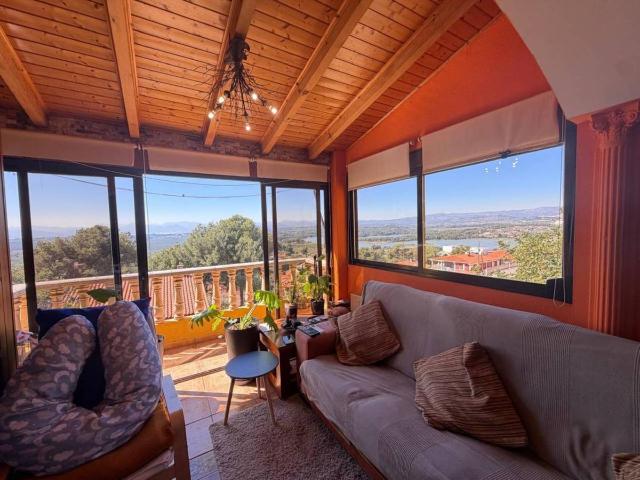 Casa adosada en Venta en Borriol