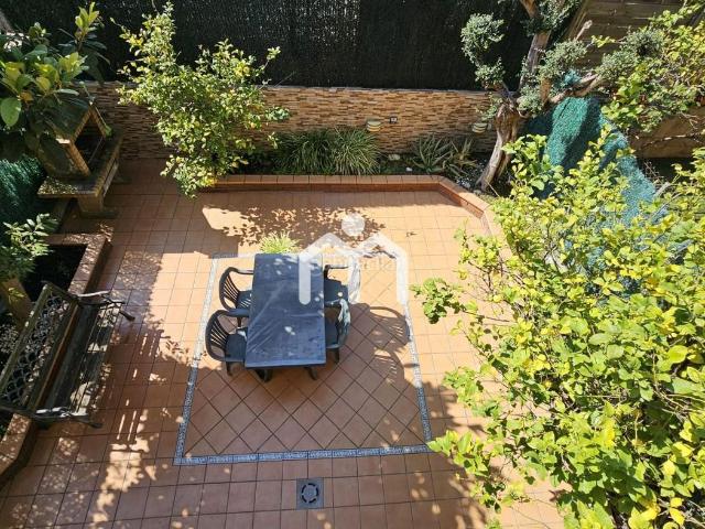 Casa adosada en venta en Badalona, Bonavista. CASA ADOSADA EN BADALONA. Casas adosadas.