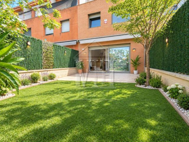 Casa adosada en venta en Badalona, Bonavista. Fantastica casa adosada para entrar a vivir. Casas adosadas.