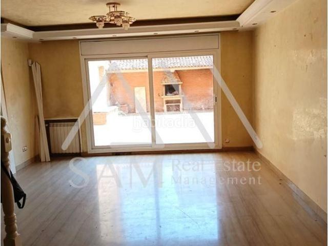Casa adosada en venta en Badalona, Bufalà. Casas adosadas.