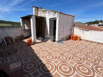 Casa adosada en Venta en Baeza