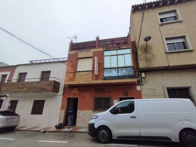 Casa adosada en Venta en Bailén